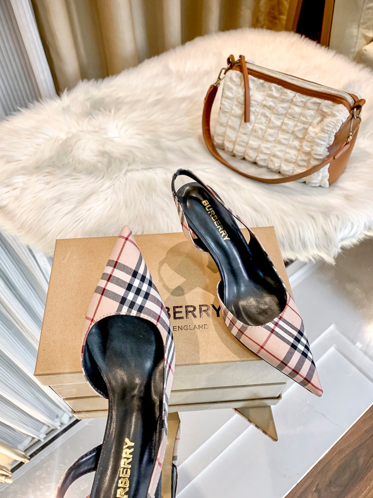 1WR261ZDE Stylish  High heels