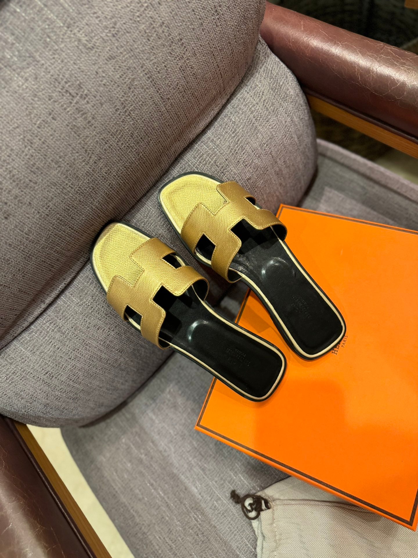 155ZH313ZDE Stylish Slippers