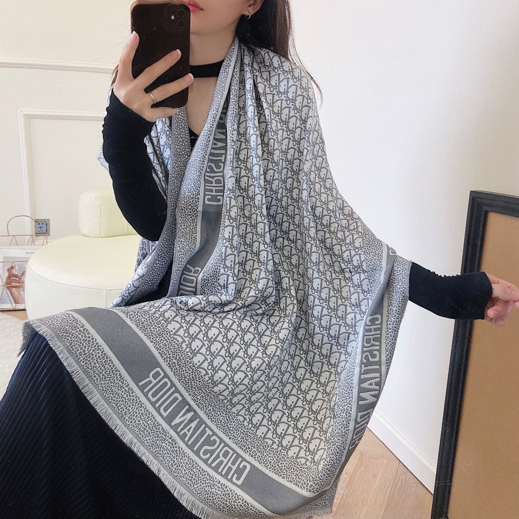 185ZD45WDE Stylish Winter Scarves