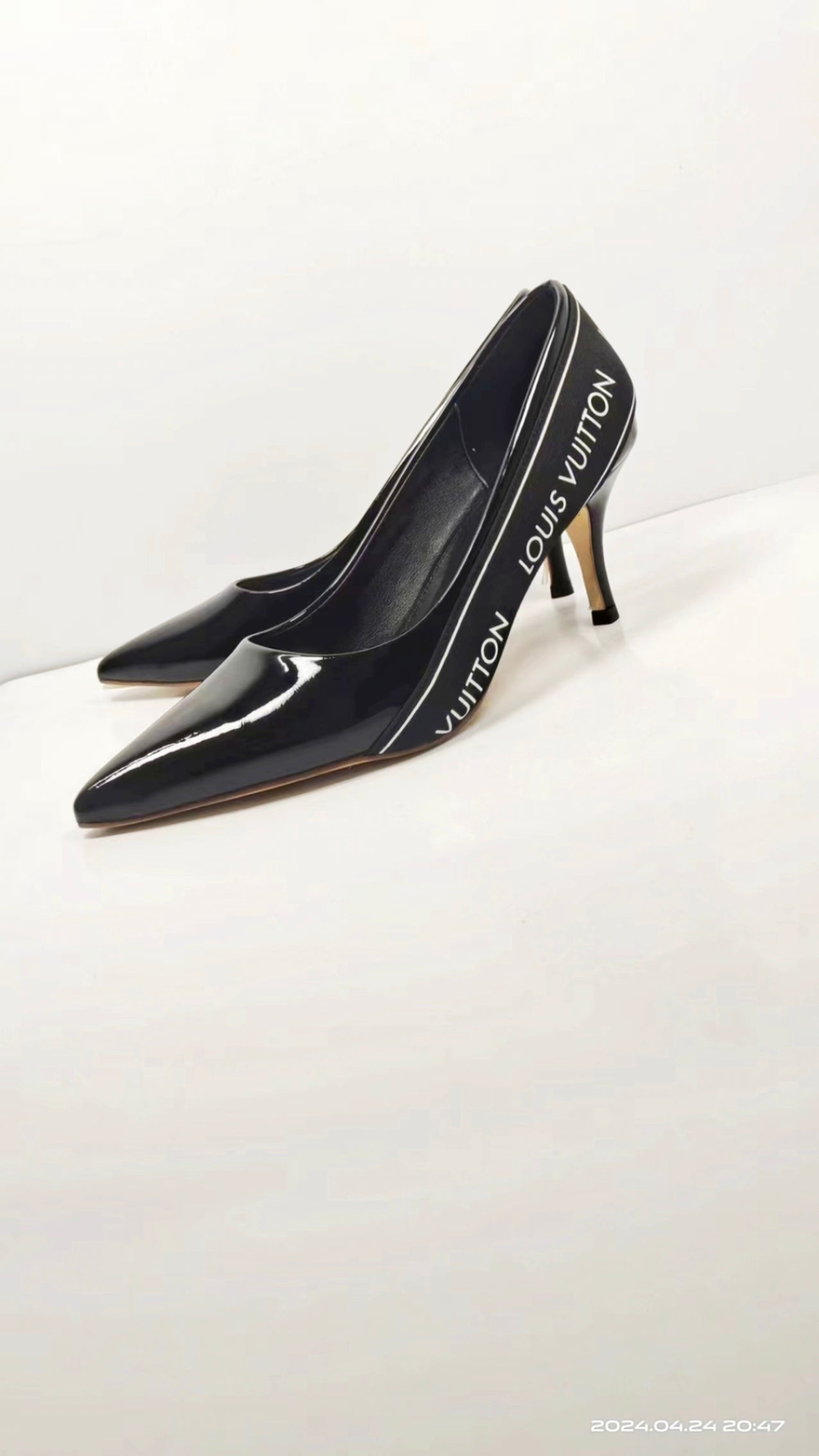 245RE29ZDE Stylish leather  High heels