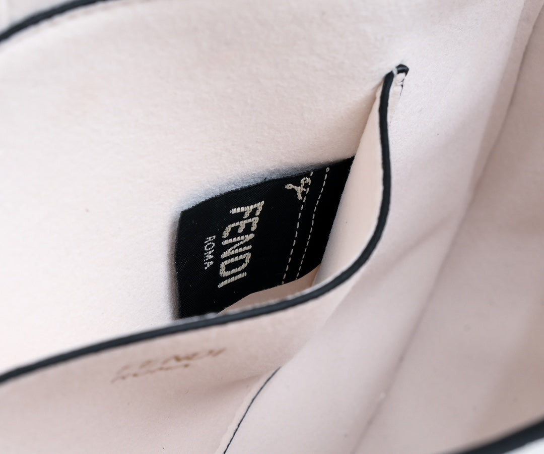 2XF89BDE Stylish leather bag 