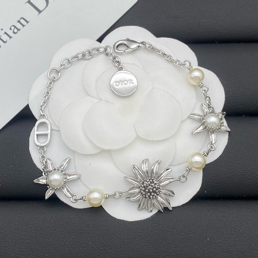 165ND10XDE Stylish Bracelets