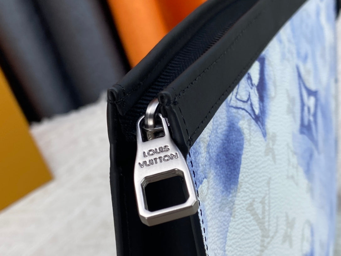 1XE388BDE Stylish leather bag