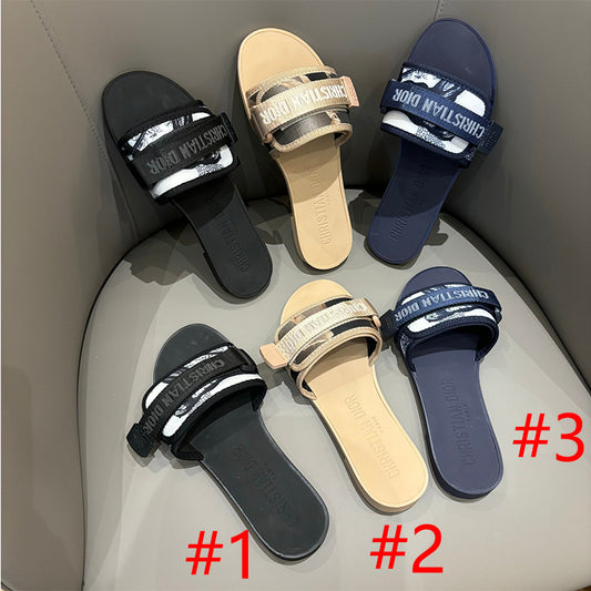 14D17ZDE Stylish slippers