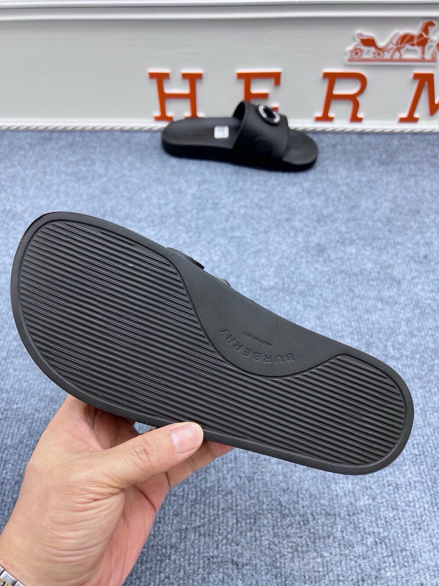 535ZR252ZDE Stylish Slippers