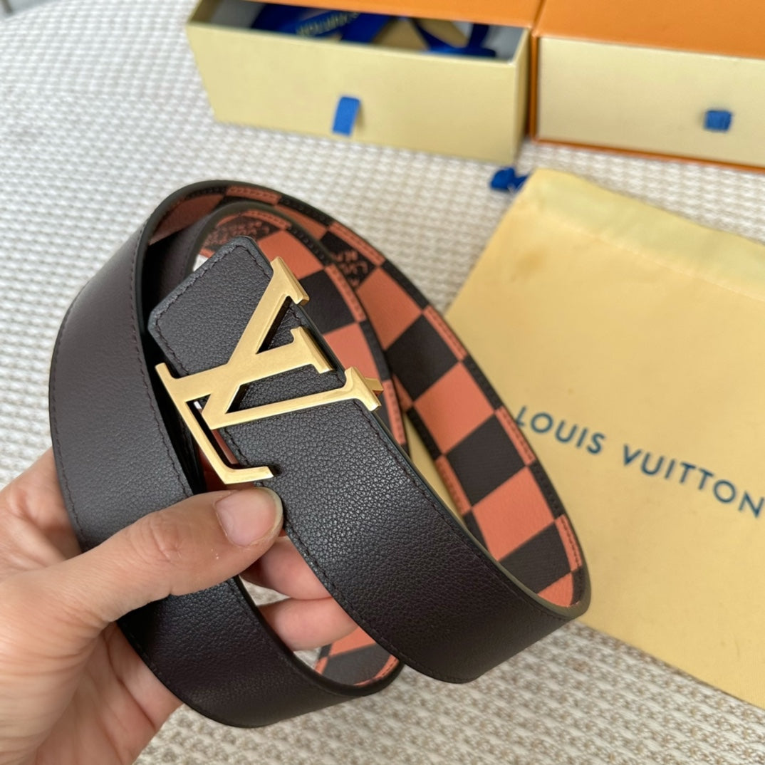 14E149PDE Stylish  High quality belt With full package