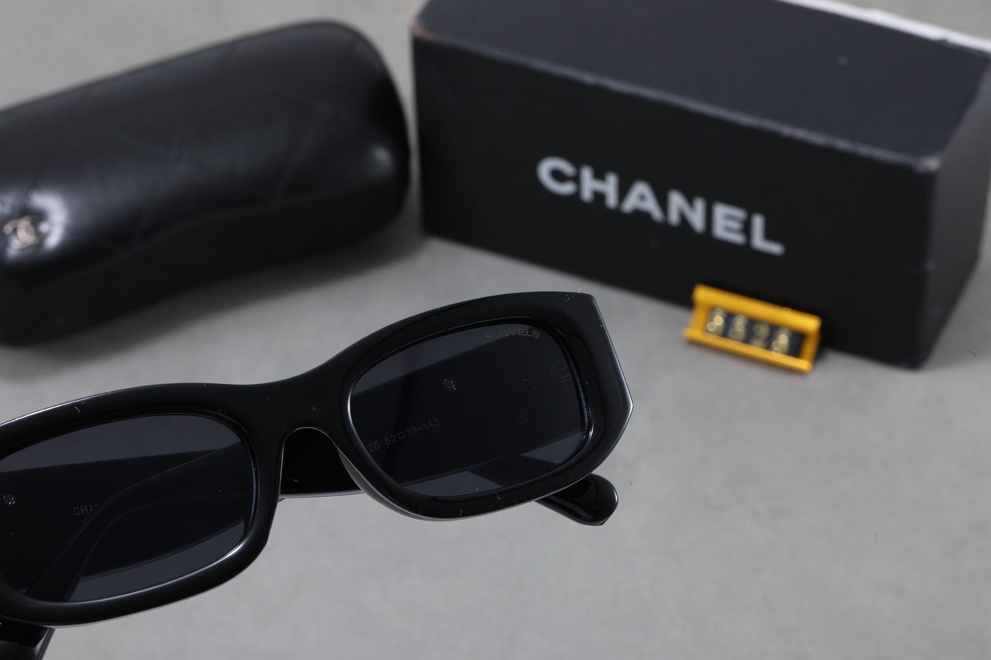 385RC21TDE Stylish Sunglasses