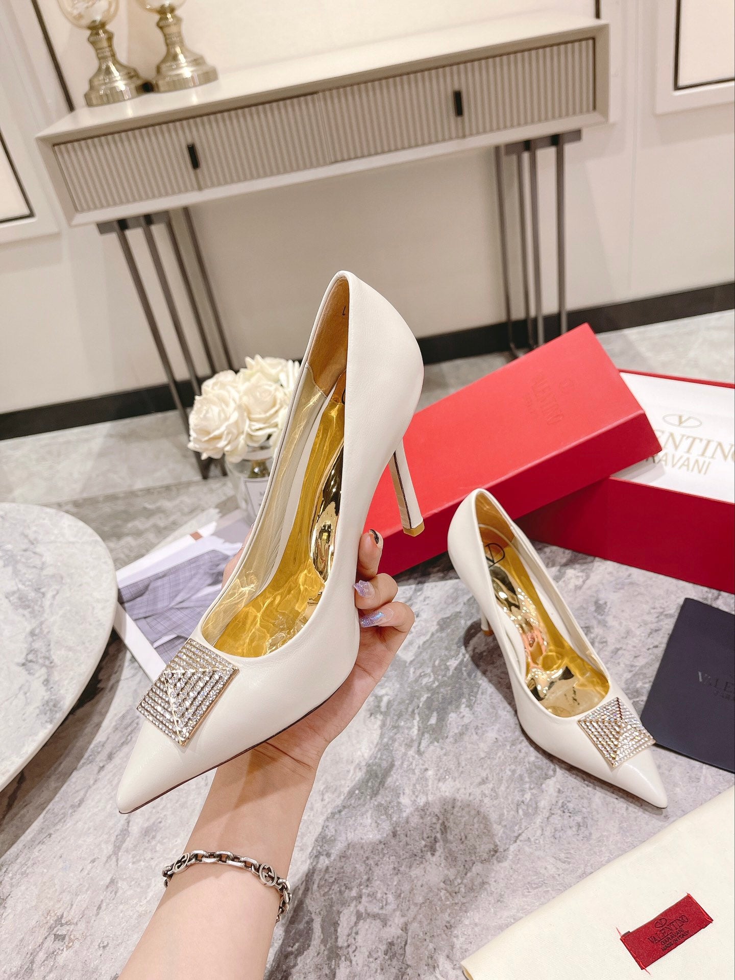 1WVL263ZDE Stylish sandals High heels