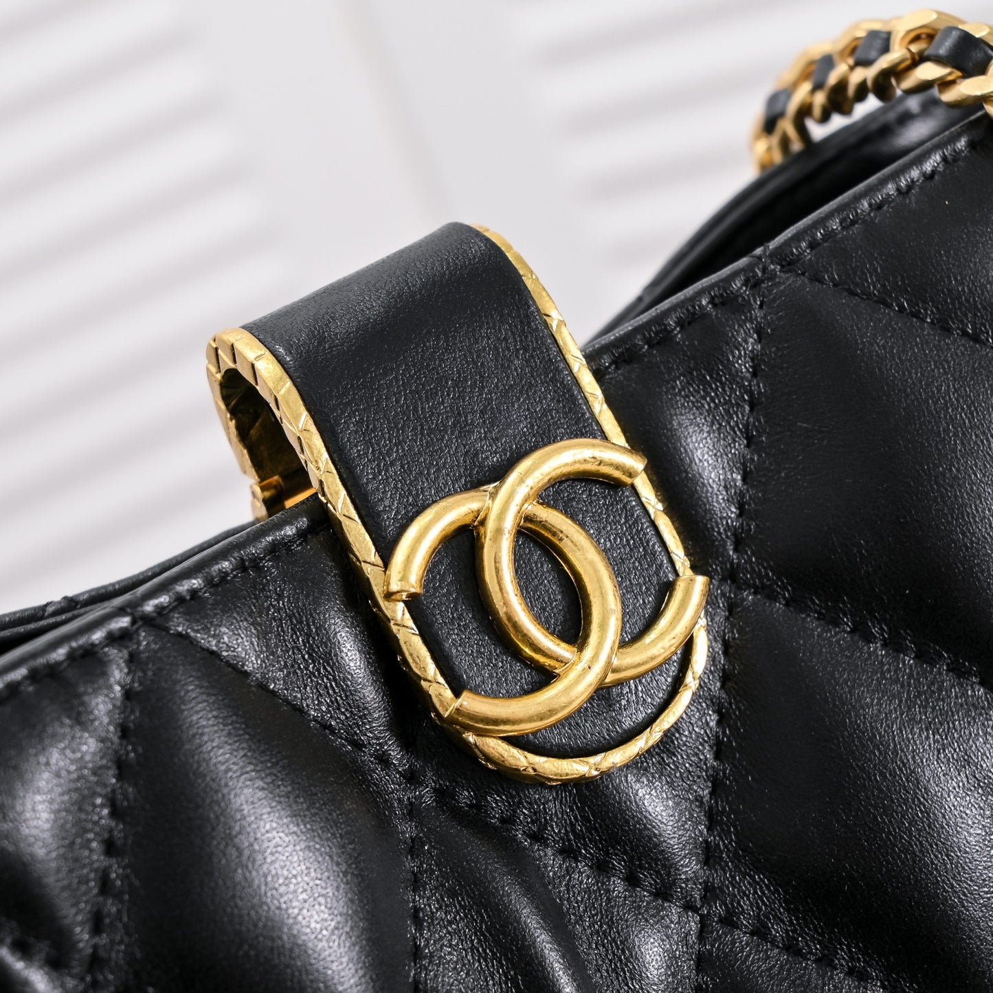 XC5BDE Stylish leather bag 