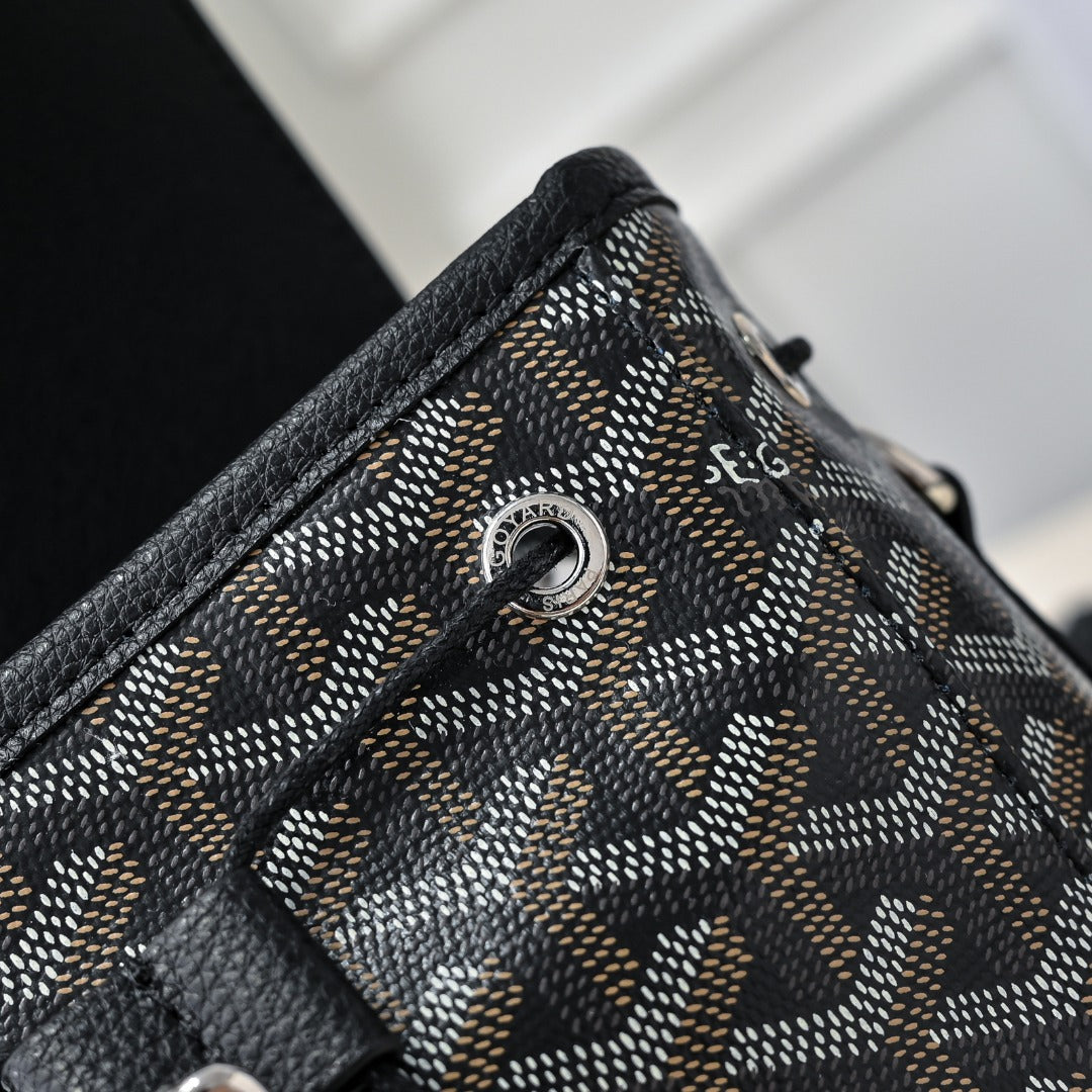 1WA105BDE Stylish leather bag