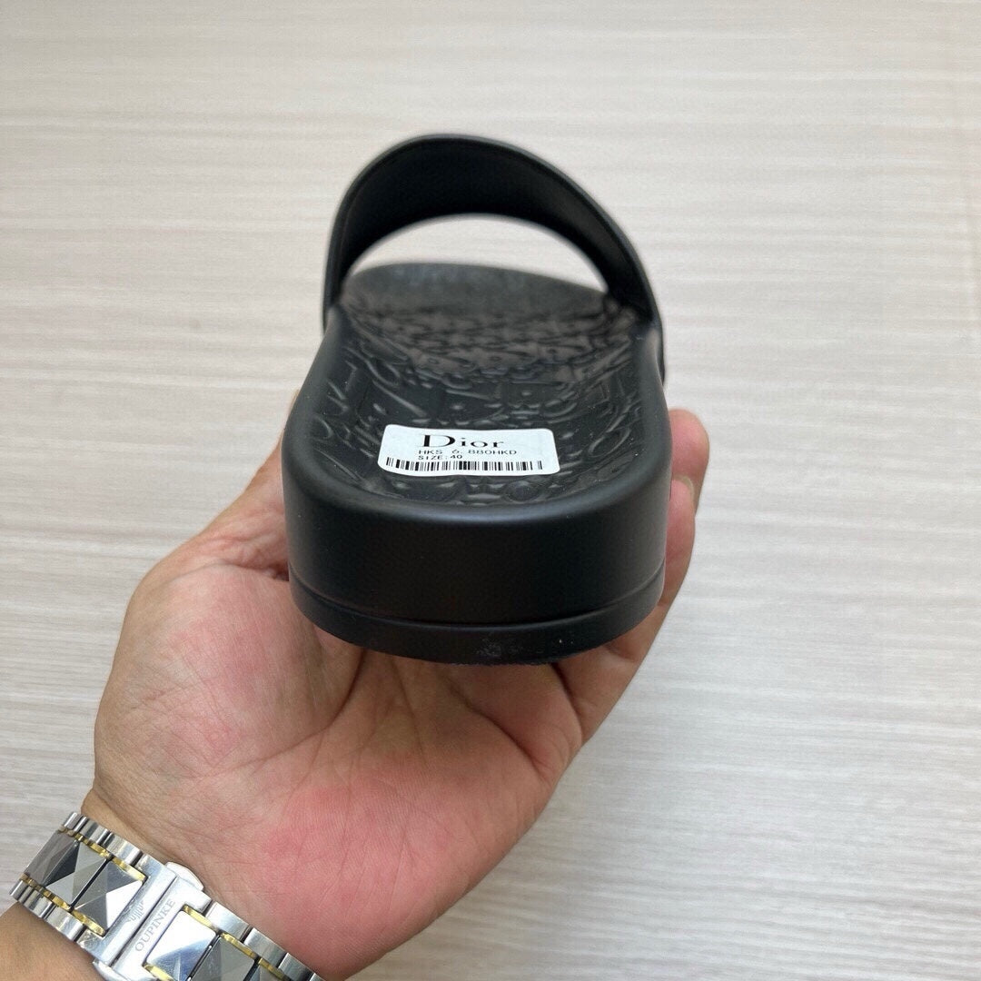 5LD214ZDE Stylish Slippers