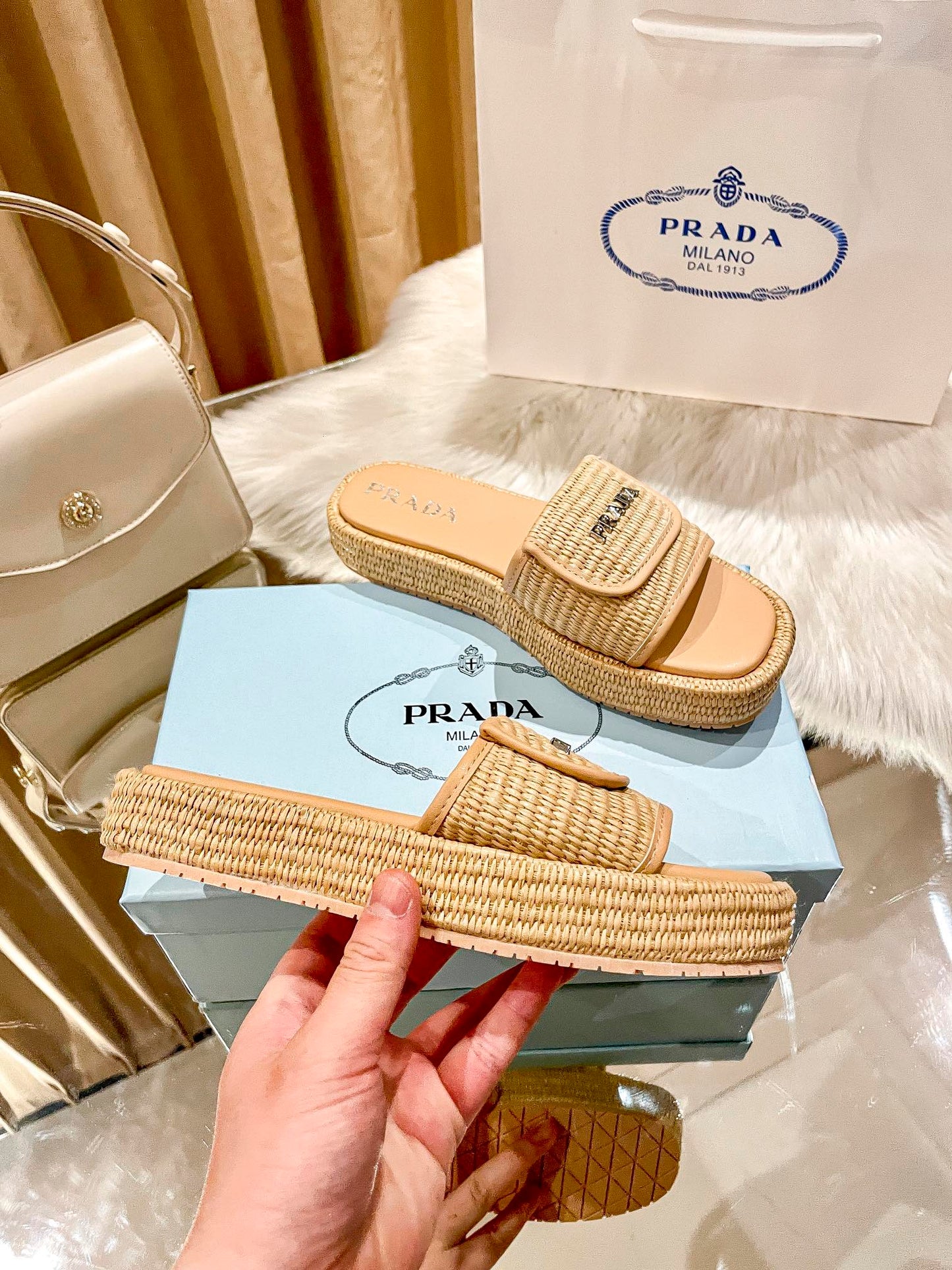 14PD176ZDE Stylish Slippers