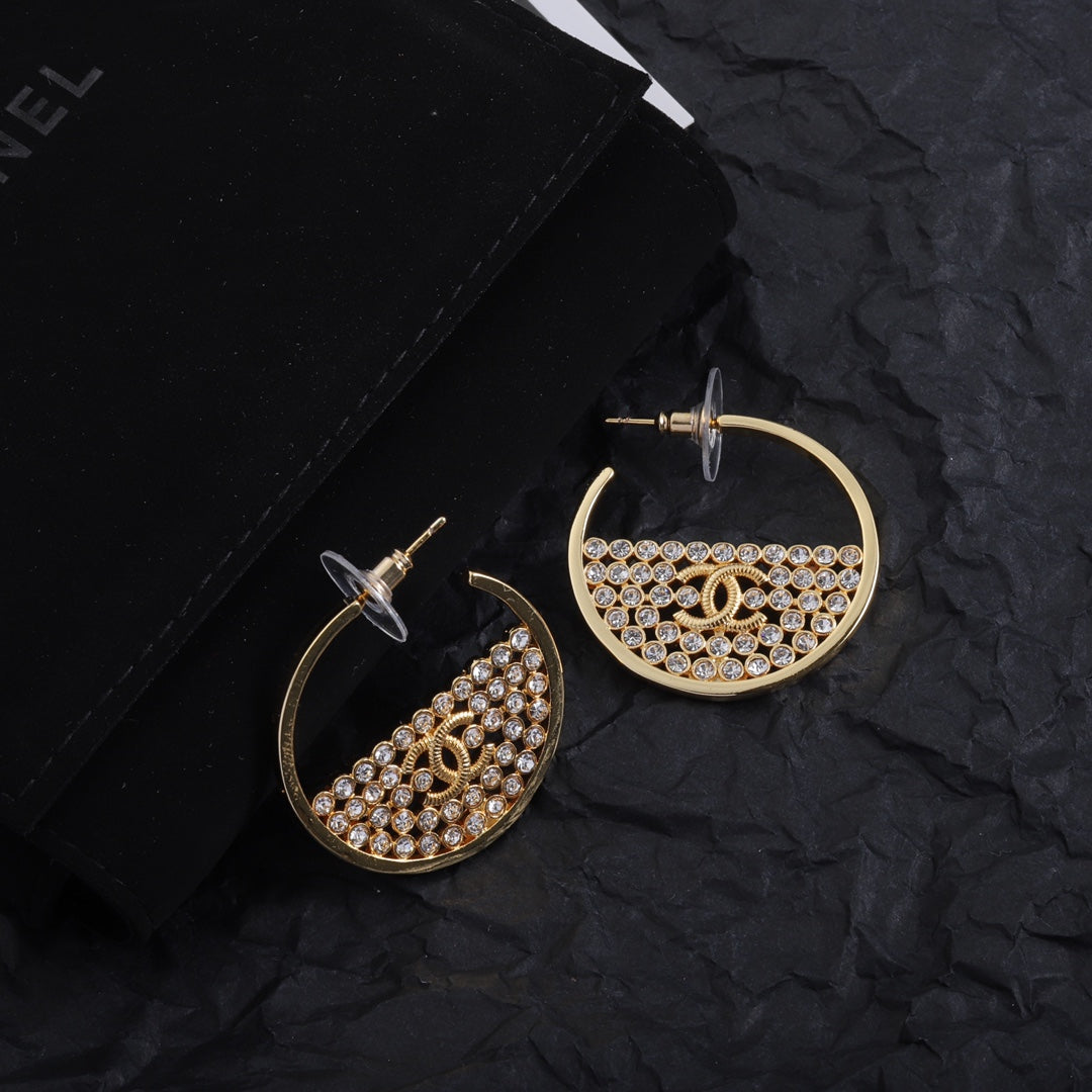 1YC368EDE Stylish Earrings