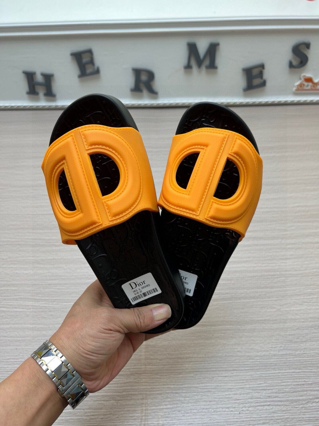 535ZD280ZDE Stylish Slippers