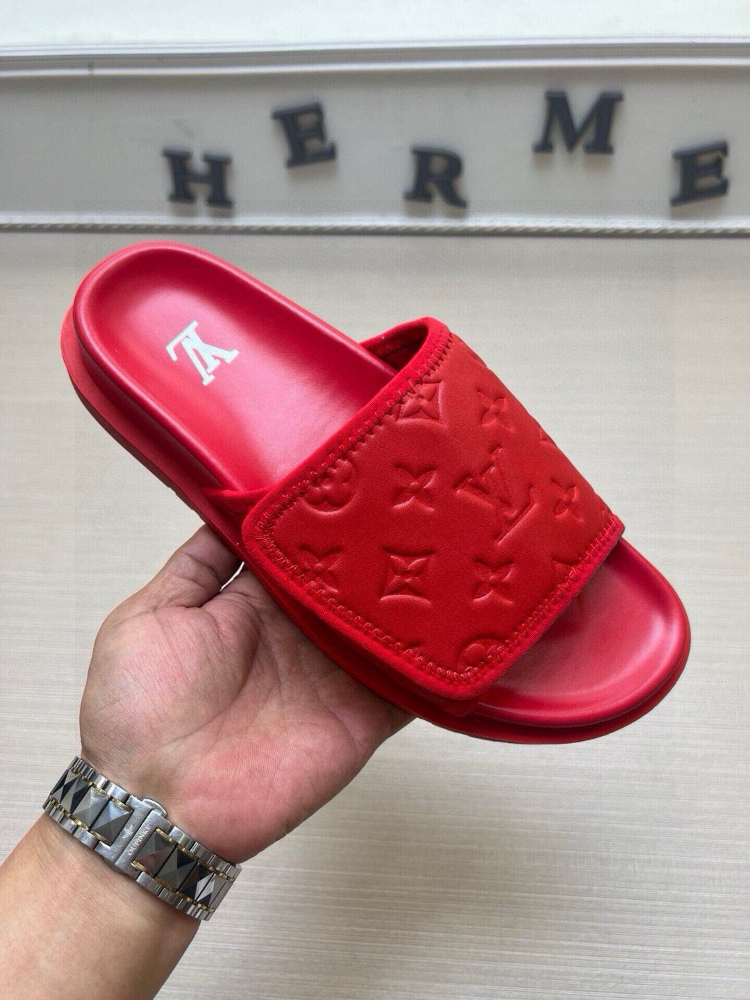 5QE5ZDE Stylish Slippers