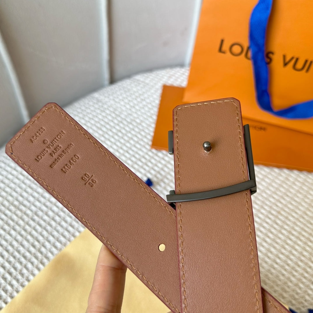 14E131PDE Stylish  High quality belt With full package