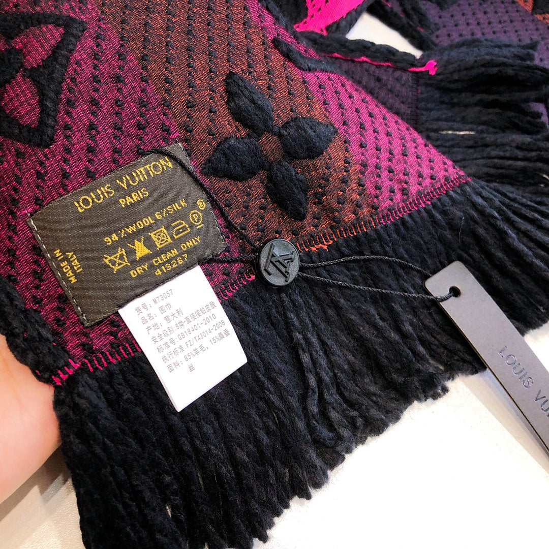 175RE10WDE Stylish Winter Scarves