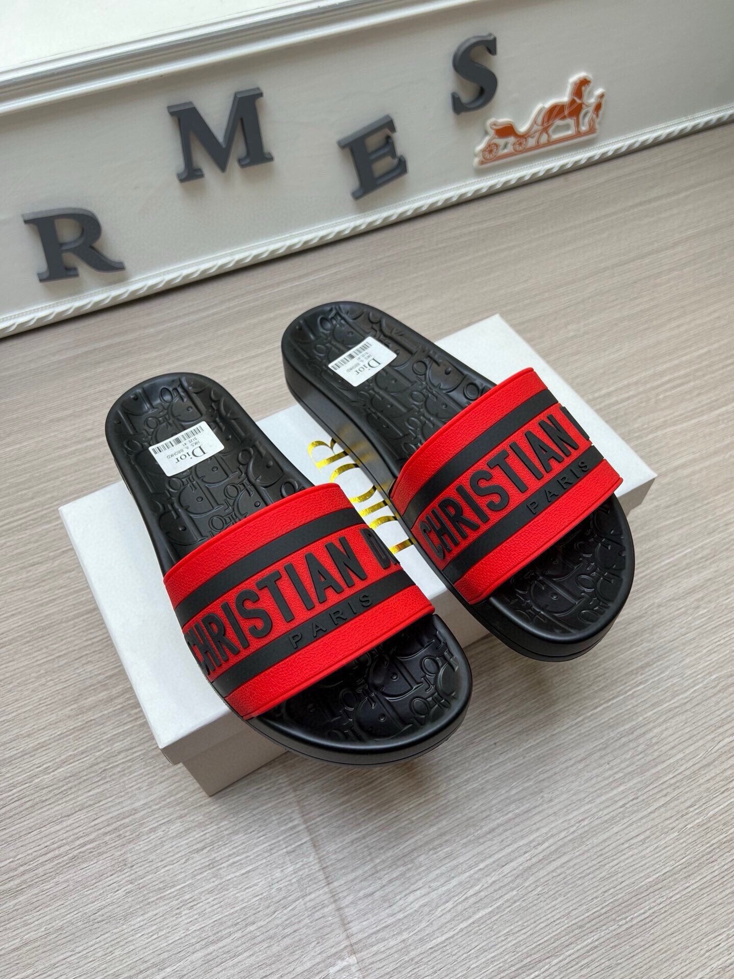 5LD212ZDE Stylish Slippers
