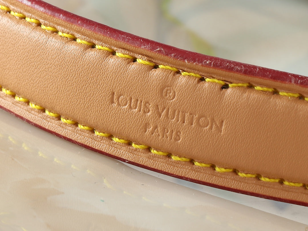 15XE2BDE Stylish leather bag)