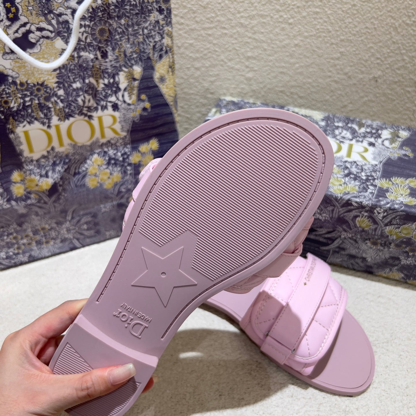 14D79ZDE Stylish Slippers