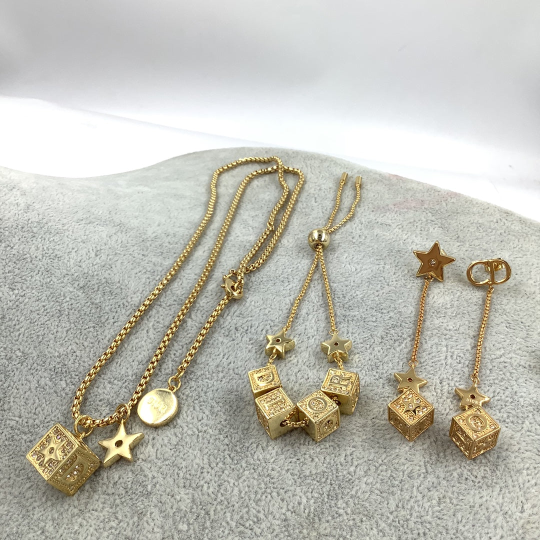 1YD253XDE Stylish Necklaces Earrings Bracelets