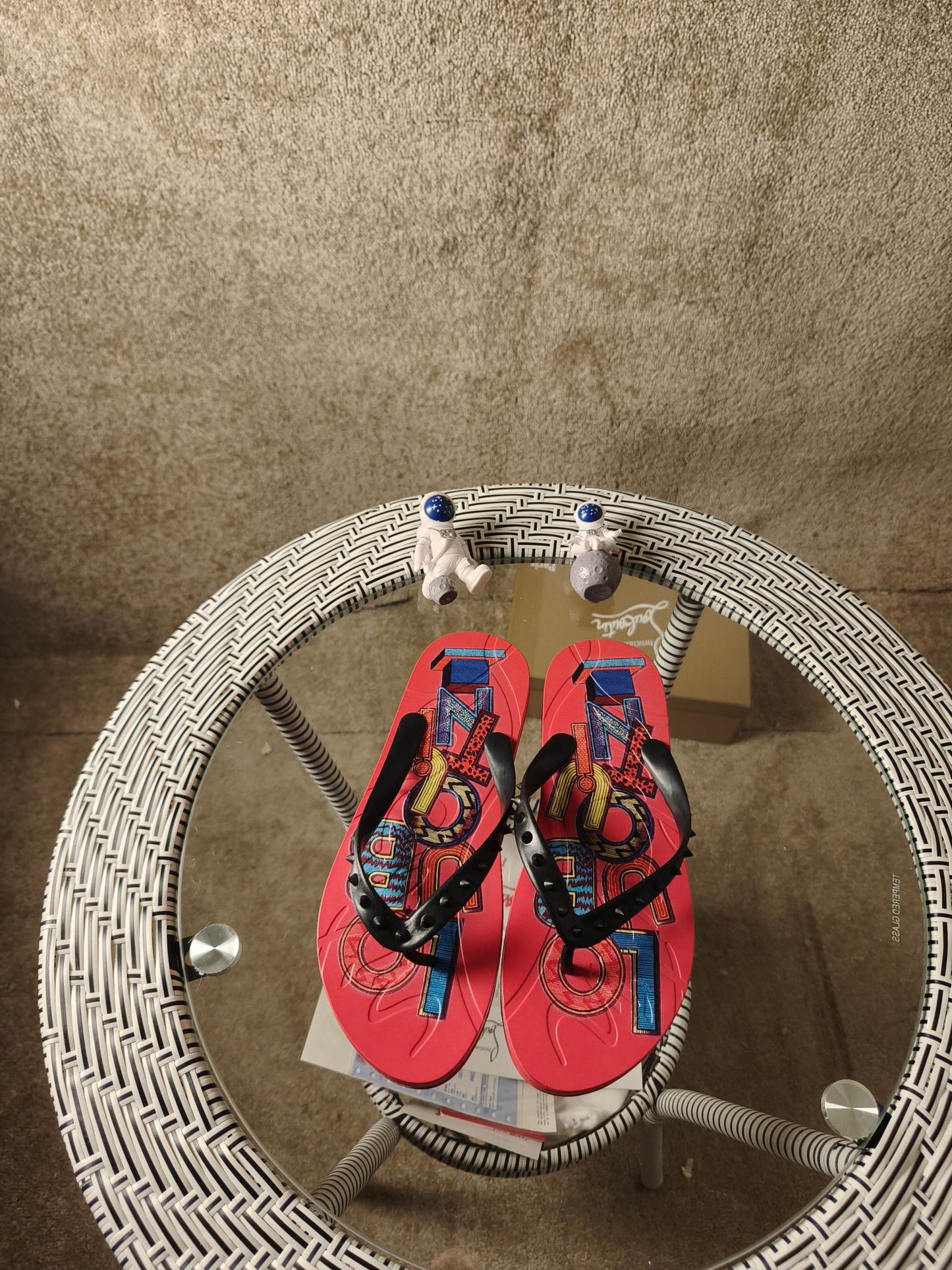 J4A12ZDE Stylish Slippers