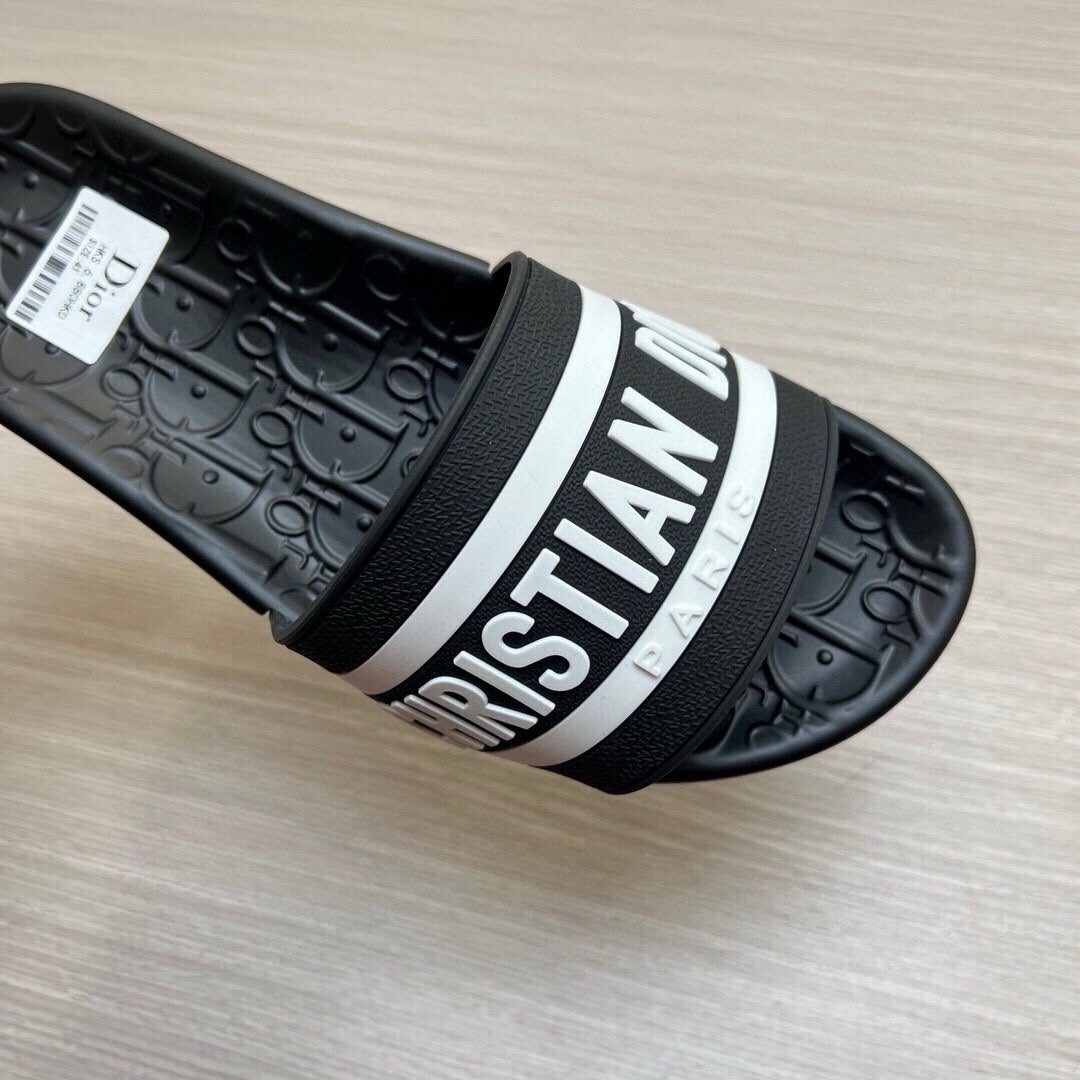 5LD212ZDE Stylish Slippers