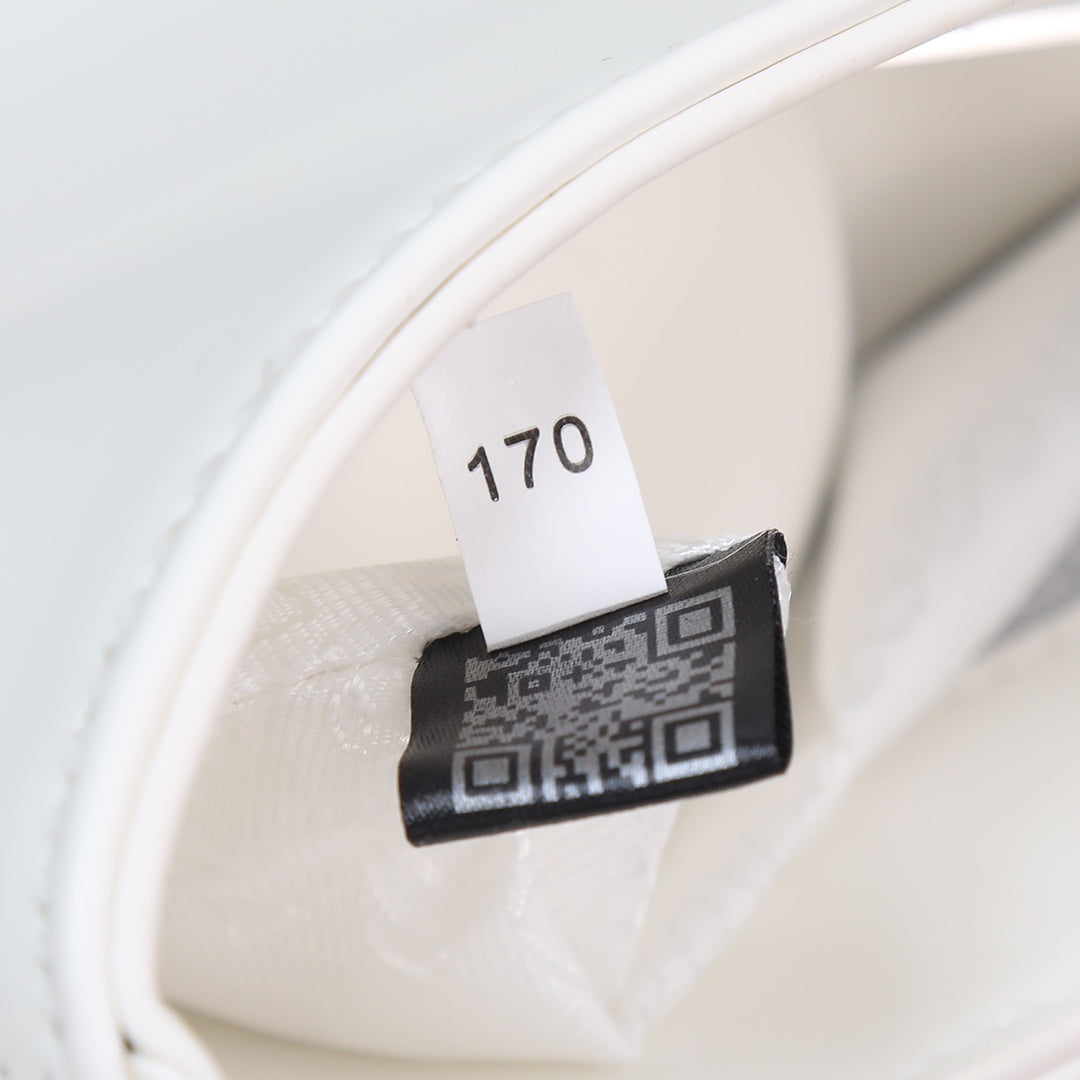 2XPD129BDE Stylish leather bag 