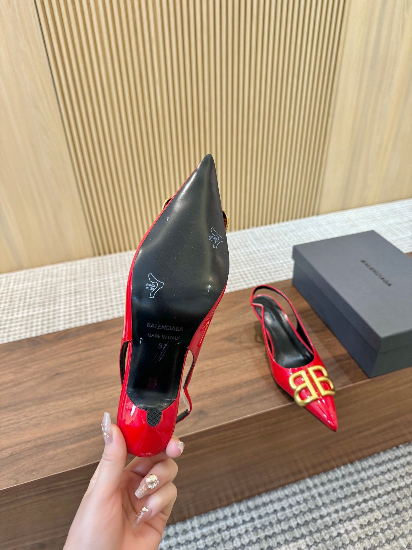 255QJ45ZDE Stylish leather High heels