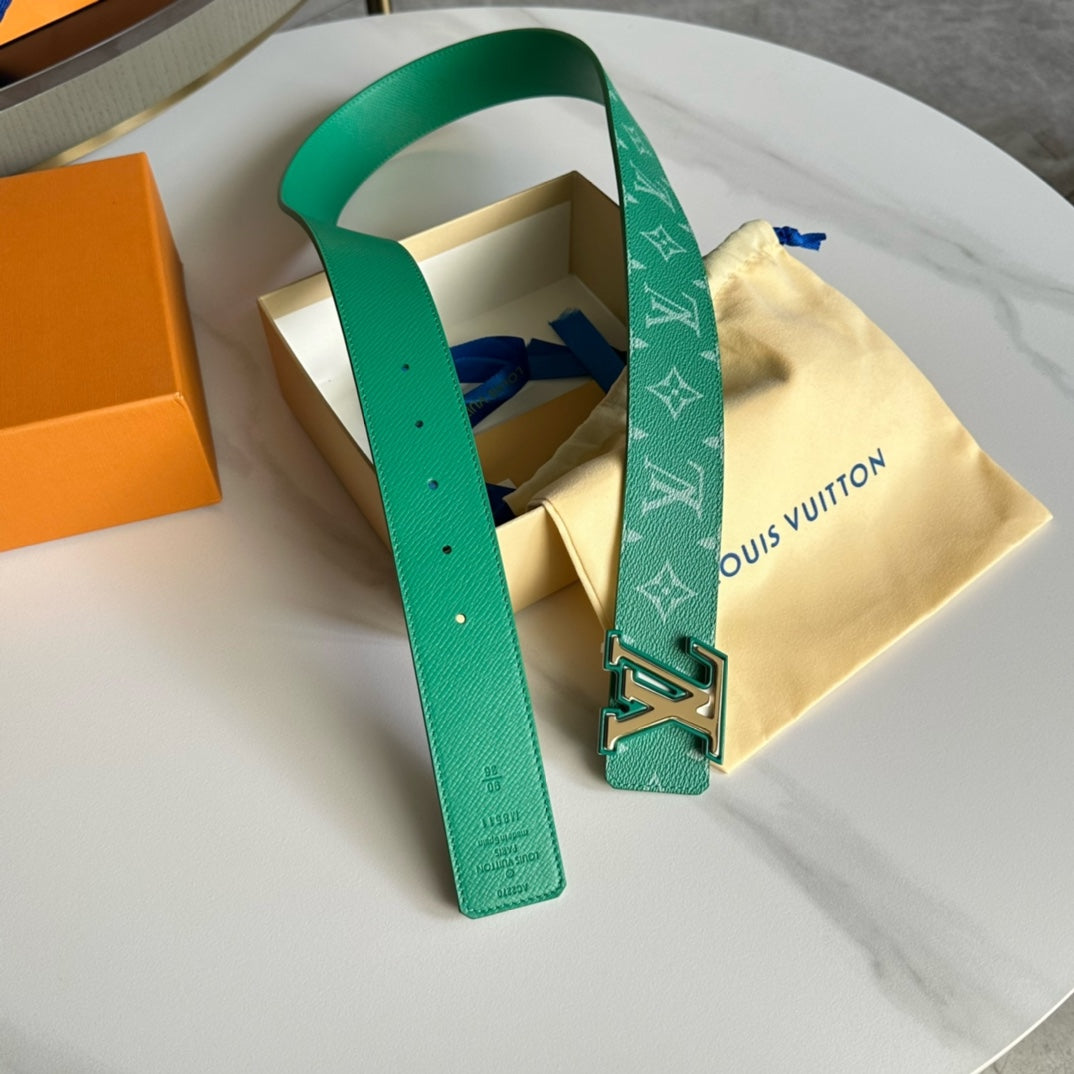 14E59PDE Stylish  High quality belt With full package