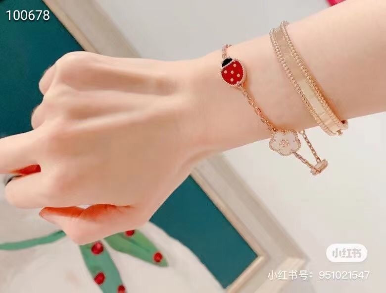 5XVA192KDE Stylish  high quality rings,earrings, bracelets,necklaces