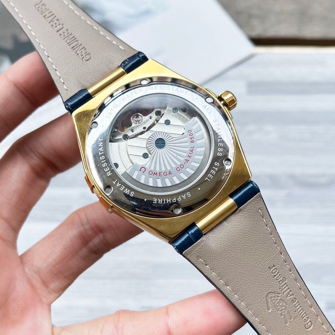 255RA18LDE Stylish Watches