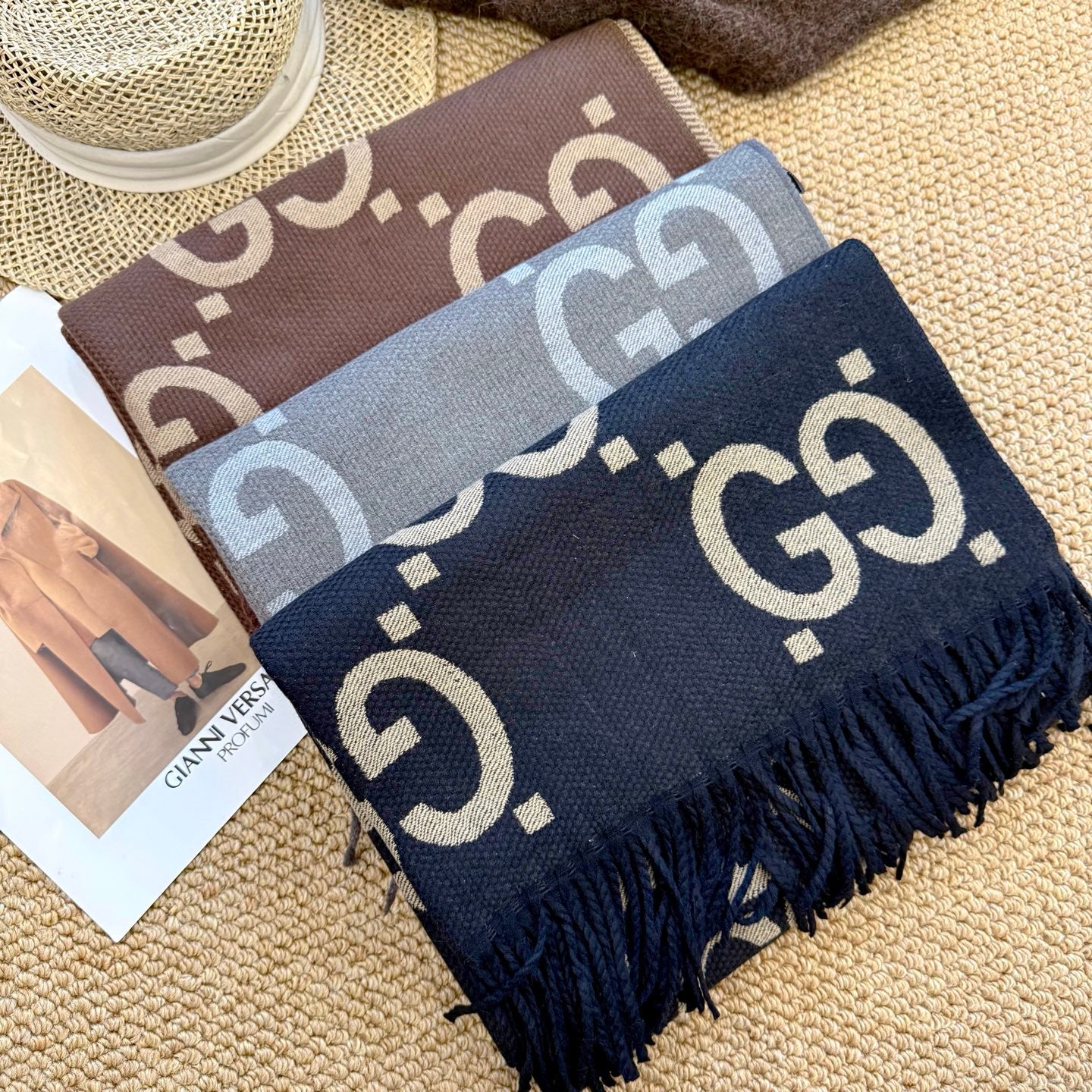185ZB38WDE Stylish Winter Scarves