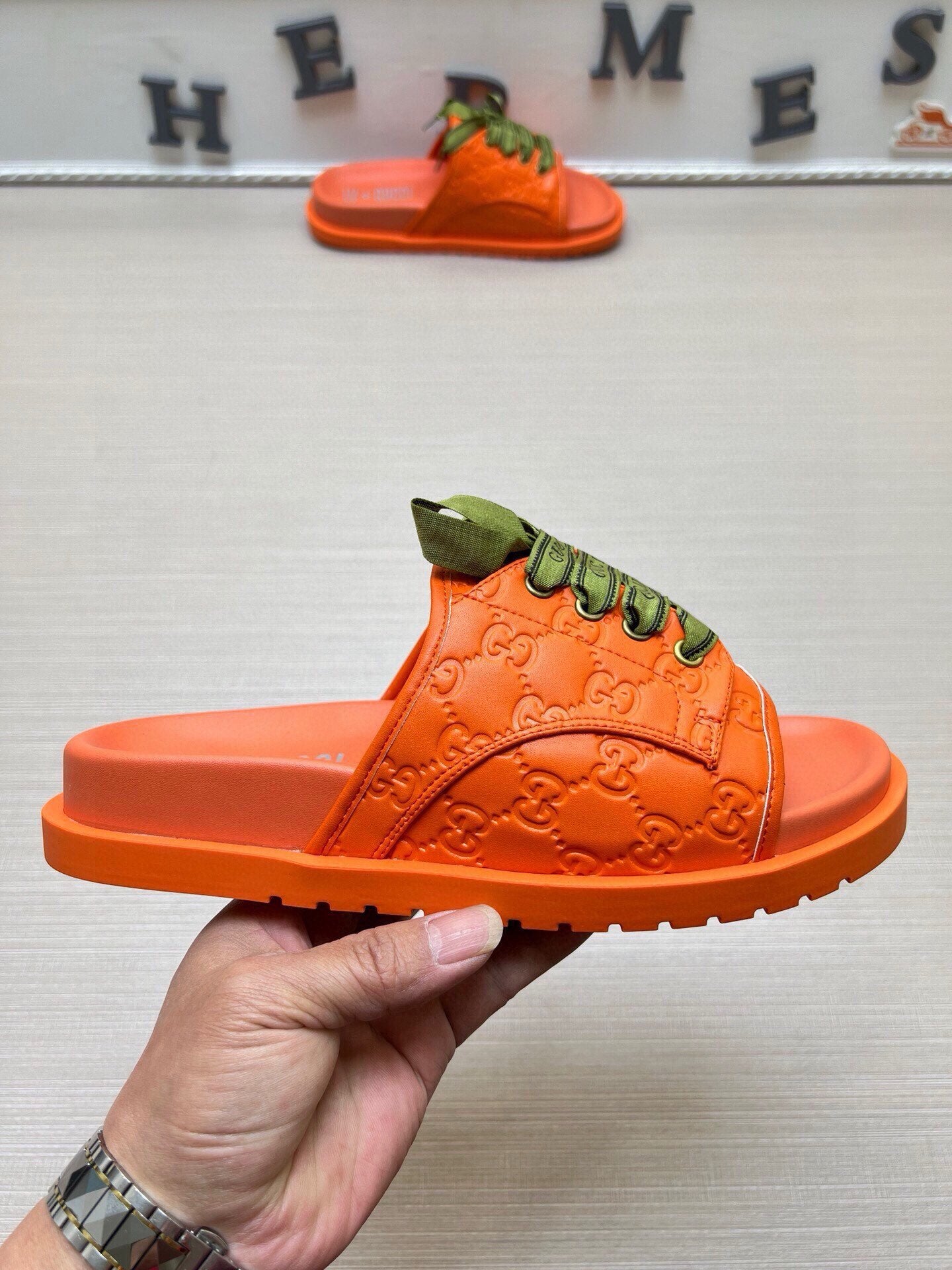 5WB242ZDE Stylish Slippers