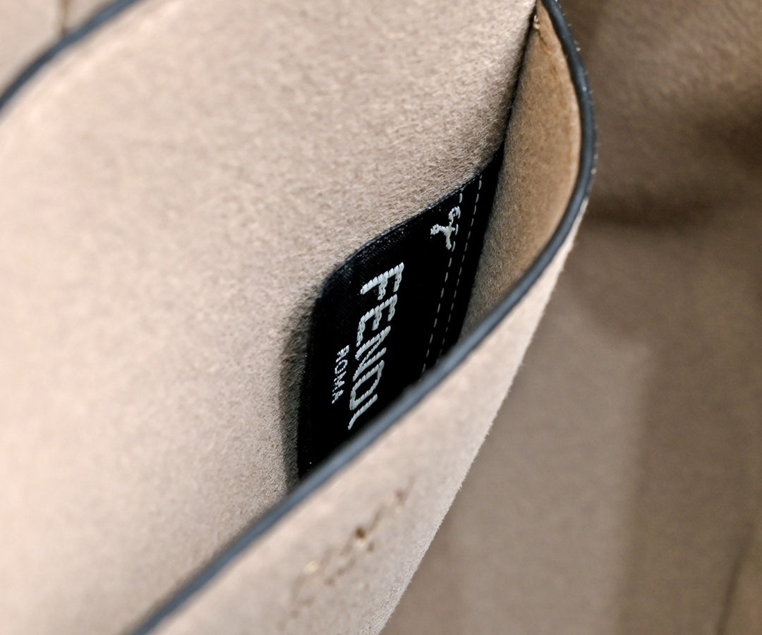 2XF89BDE Stylish leather bag 