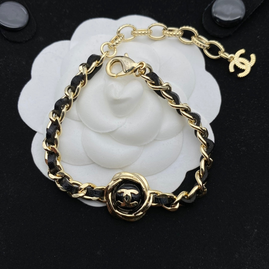 14C225XDE Stylish  Necklaces Bracelets Earrings