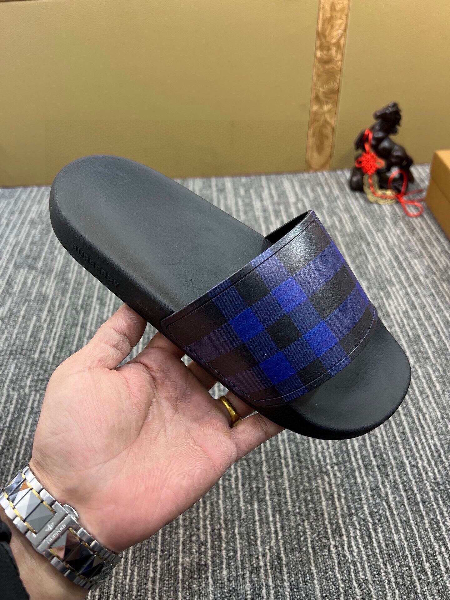 535ZR258ZDE Stylish Slippers