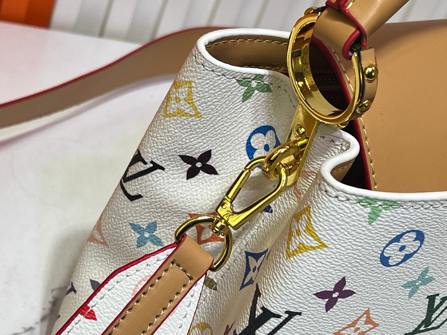 1WE97BDE Stylish leather bag