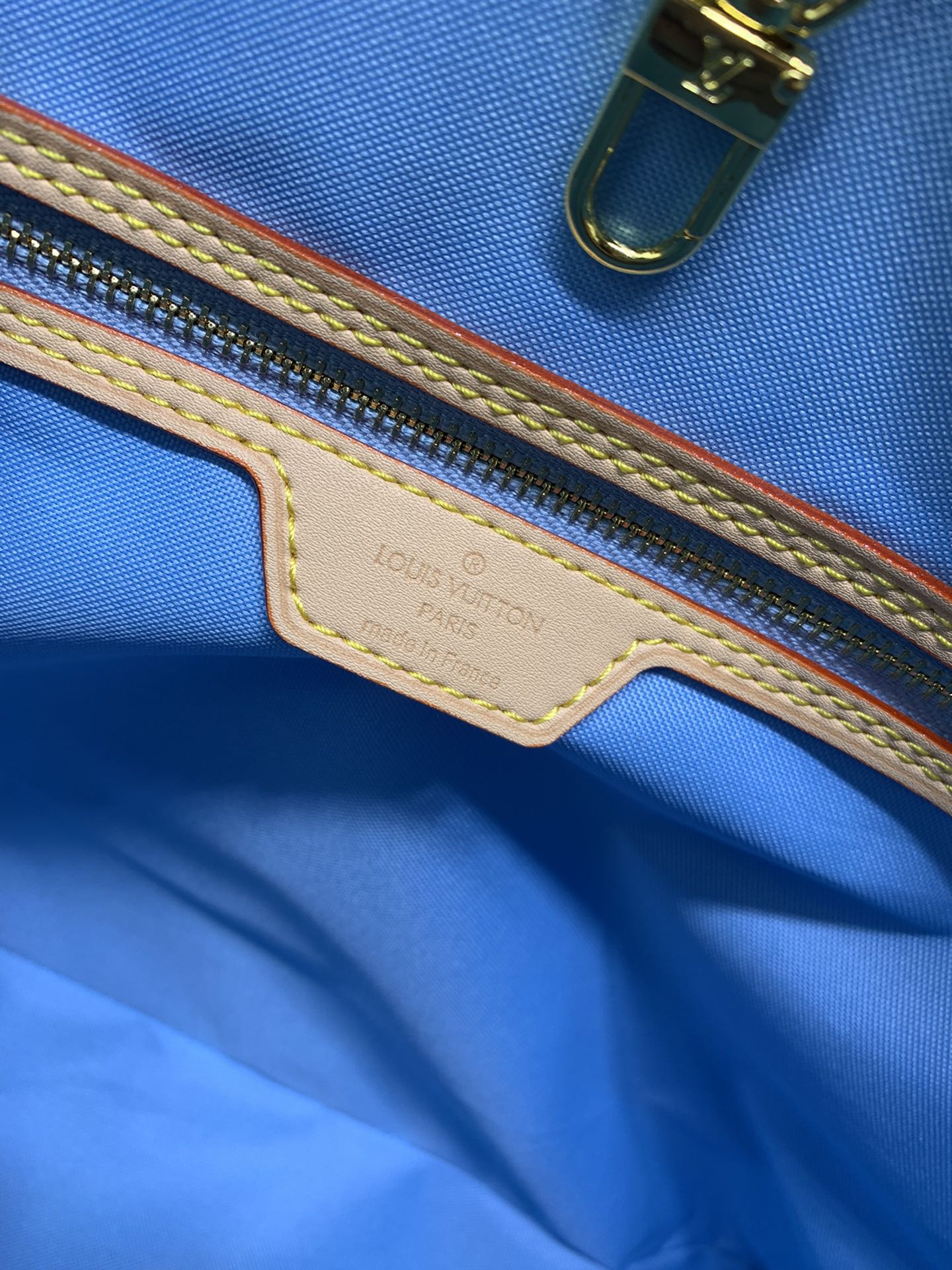 2XE341BDE Stylish leather bag 