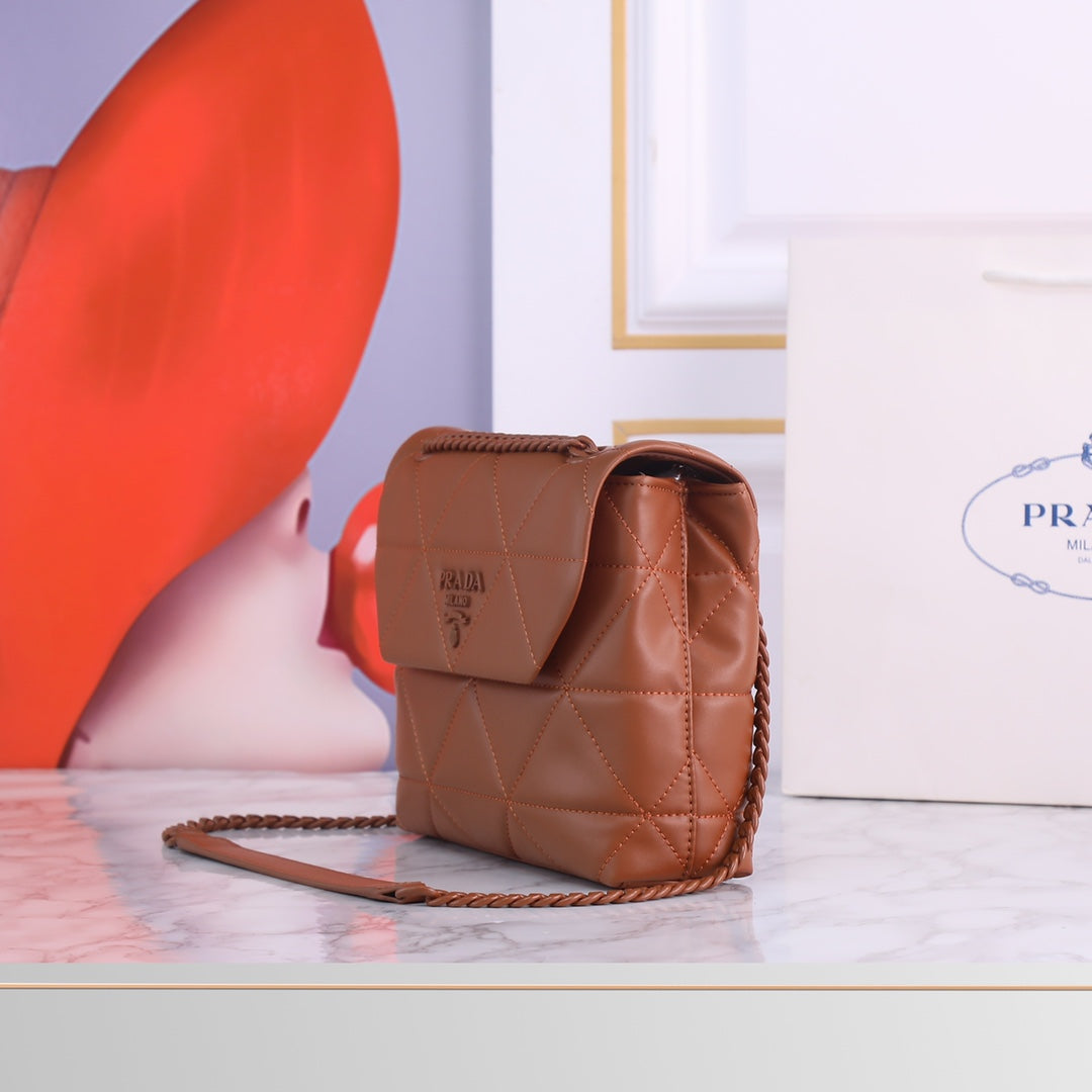 1XSL112BDE Stylish leather bag 