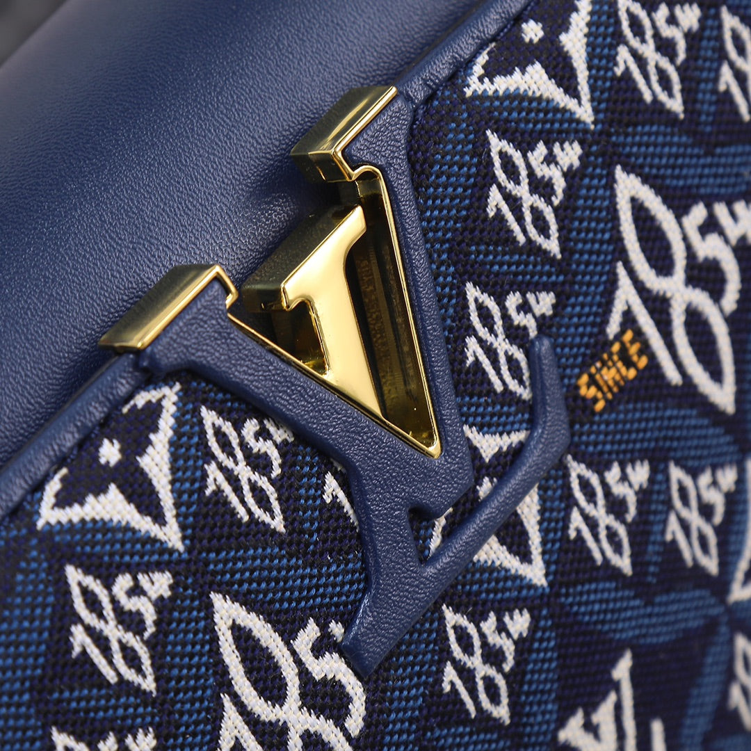 1XE441BDE Stylish leather bag