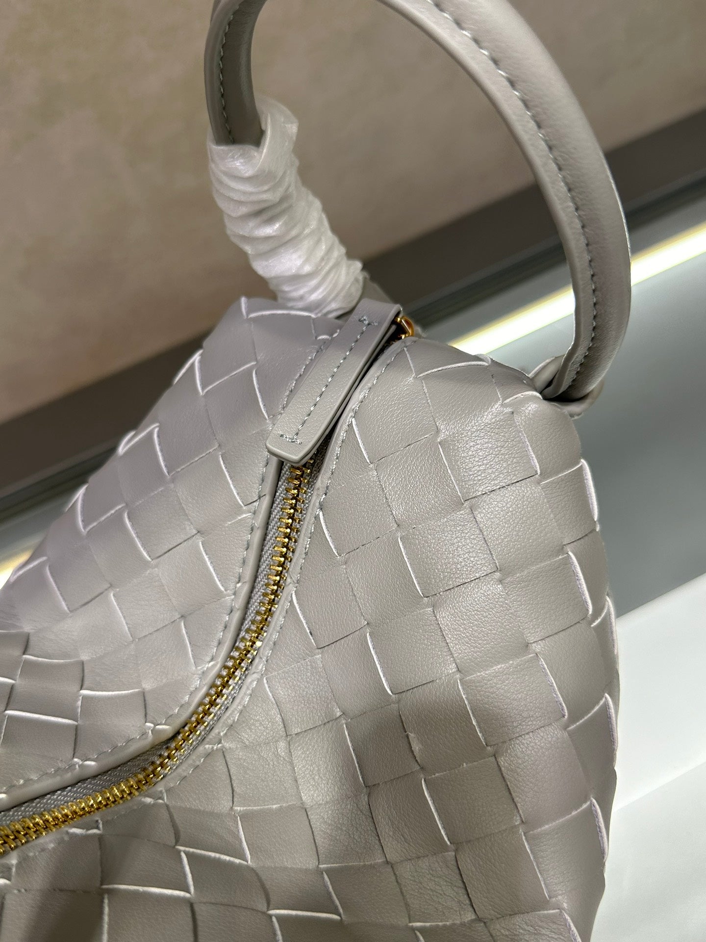 1XA84BDE Stylish leather bag