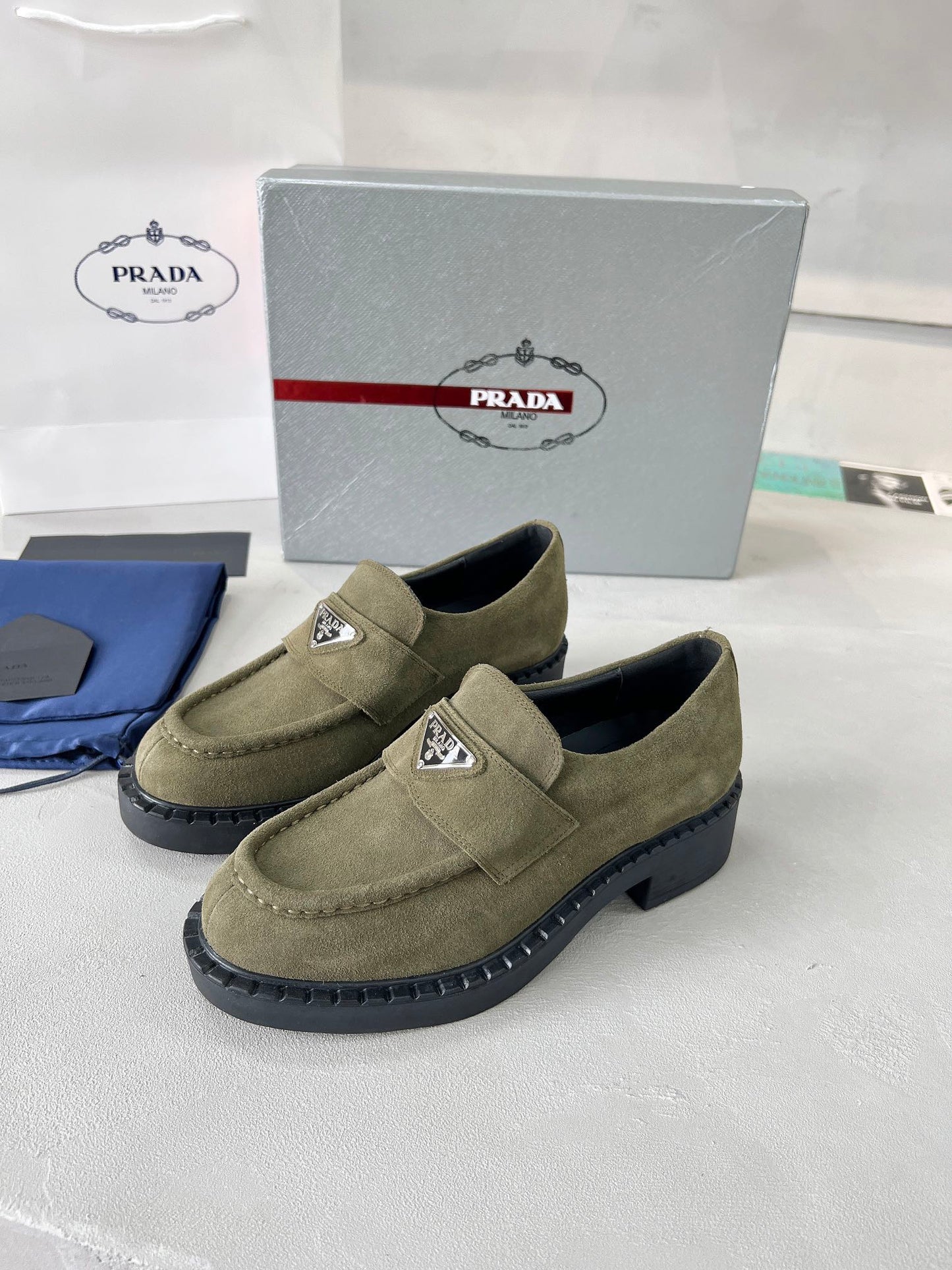 285ZPD64ZDE Stylish  leather  Casual shoes