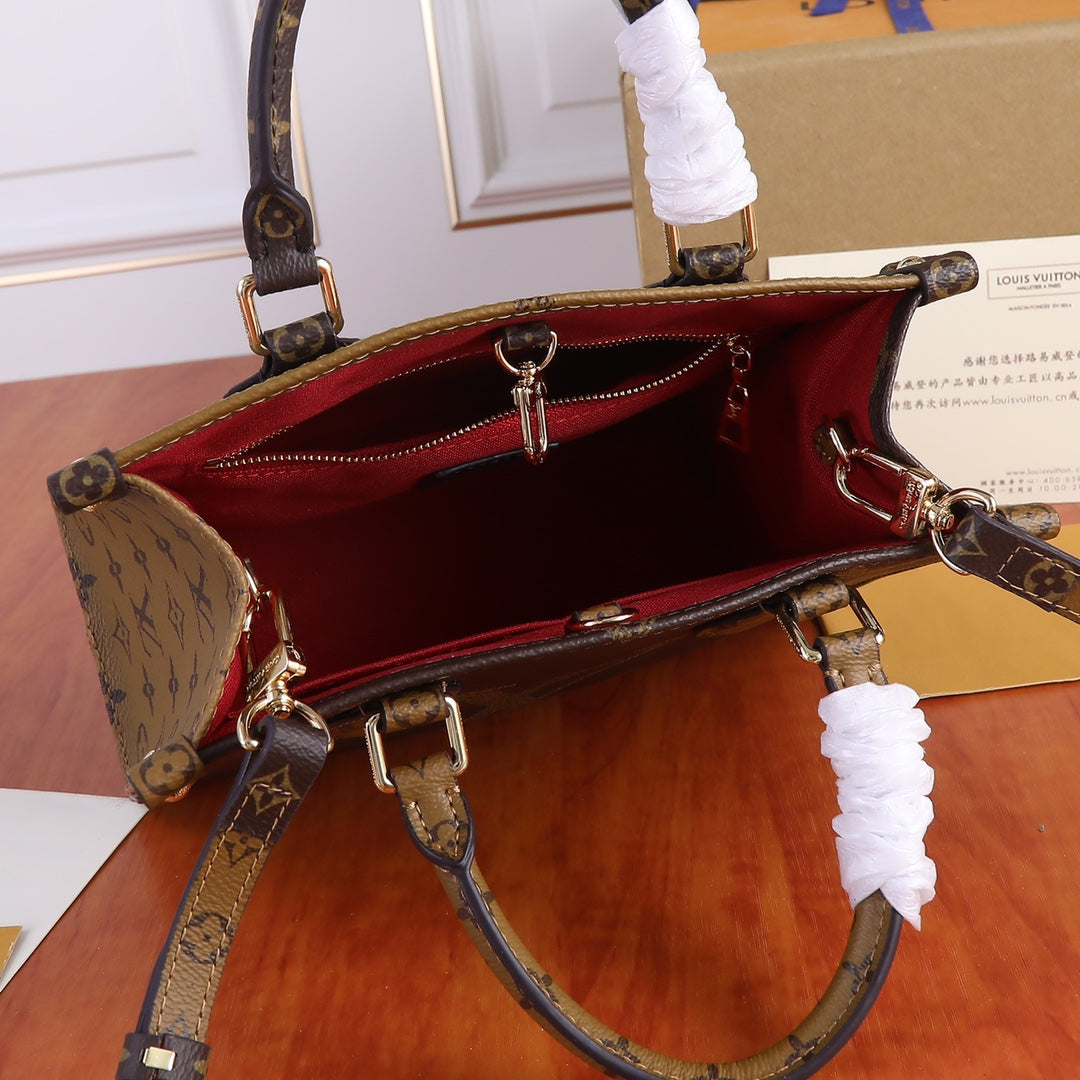 1XE65BDE Stylish leather bag 