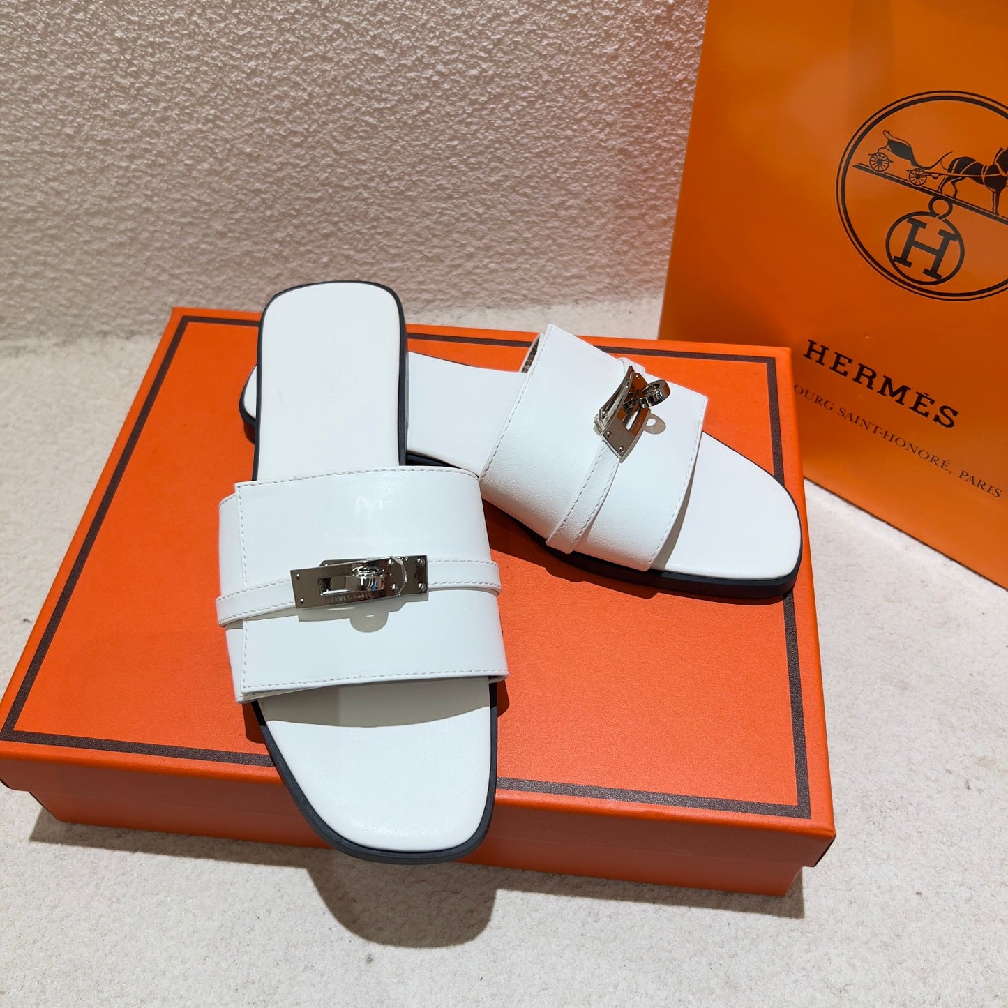 14H201ZDE Stylish Slippers