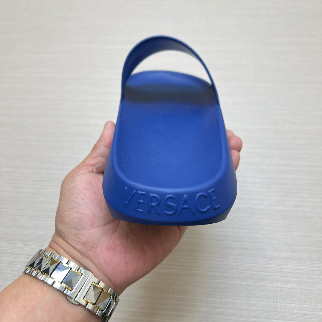 54V108ZDE Stylish slippers