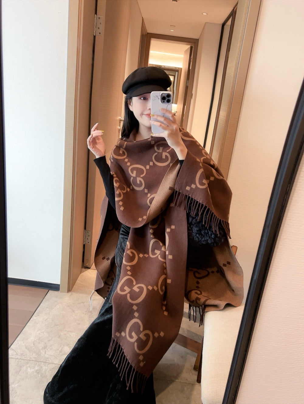 185ZB51WDE Stylish cape
