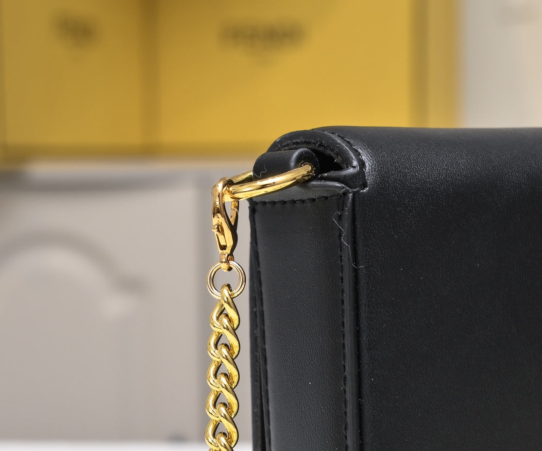 2XF301BDE Stylish leather bag 