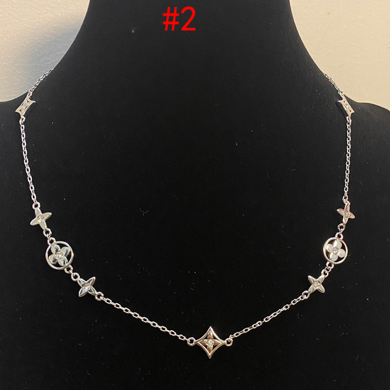 14E651KDE Stylish Necklaces