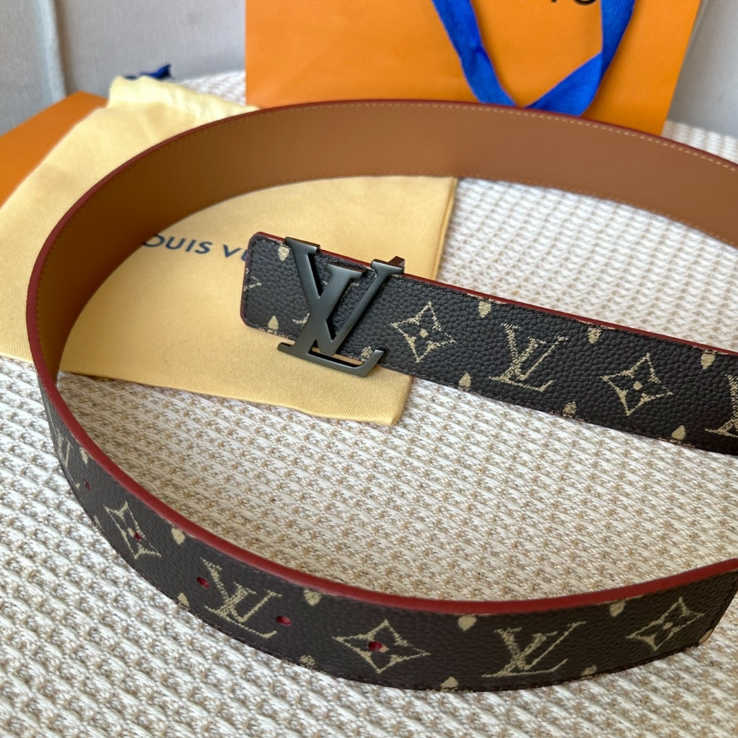 14E131PDE Stylish  High quality belt With full package